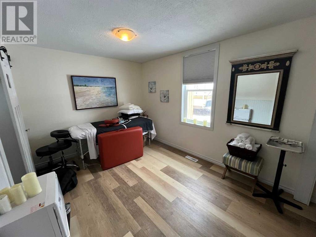 606 Main St Street, Cardston, Alberta  T0K 0K0 - Photo 10 - A2193211