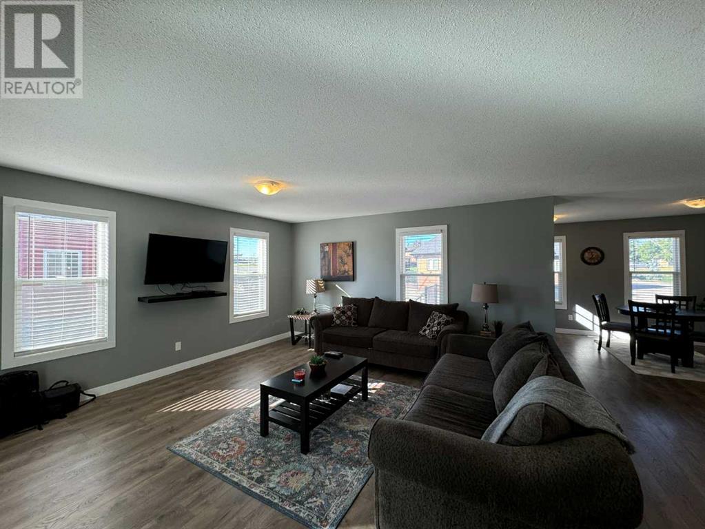 1048 Elk Avenue, Pincher Creek, Alberta  T0K 1W0 - Photo 13 - A2162951