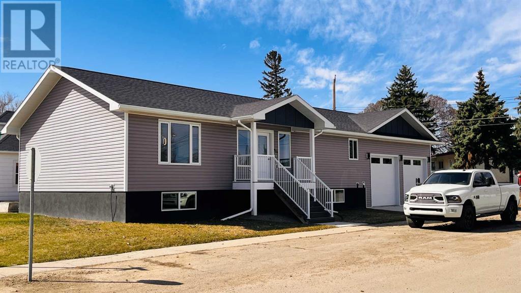401 1st Street W, Bow Island, Alberta