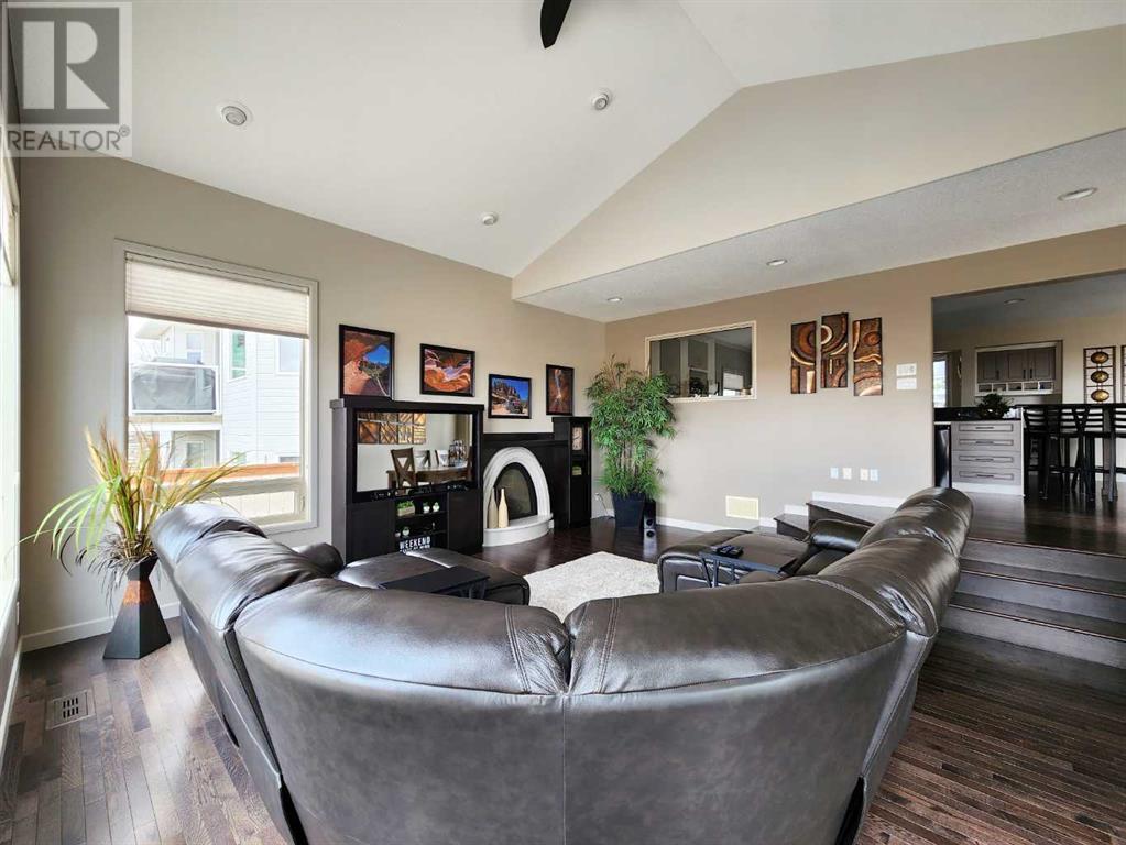 141 Coachwood Point W, Lethbridge, Alberta  T1K 6A6 - Photo 23 - A2106765