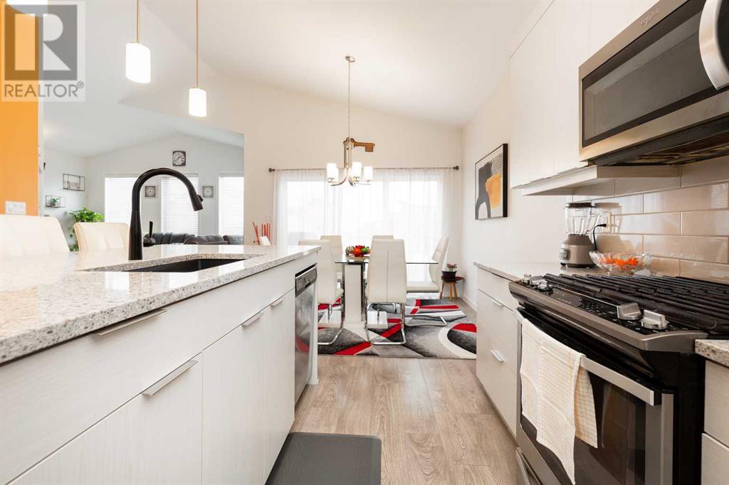 39 Montrose Way W, Lethbridge, Alberta  T1J 5T1 - Photo 8 - A2200236