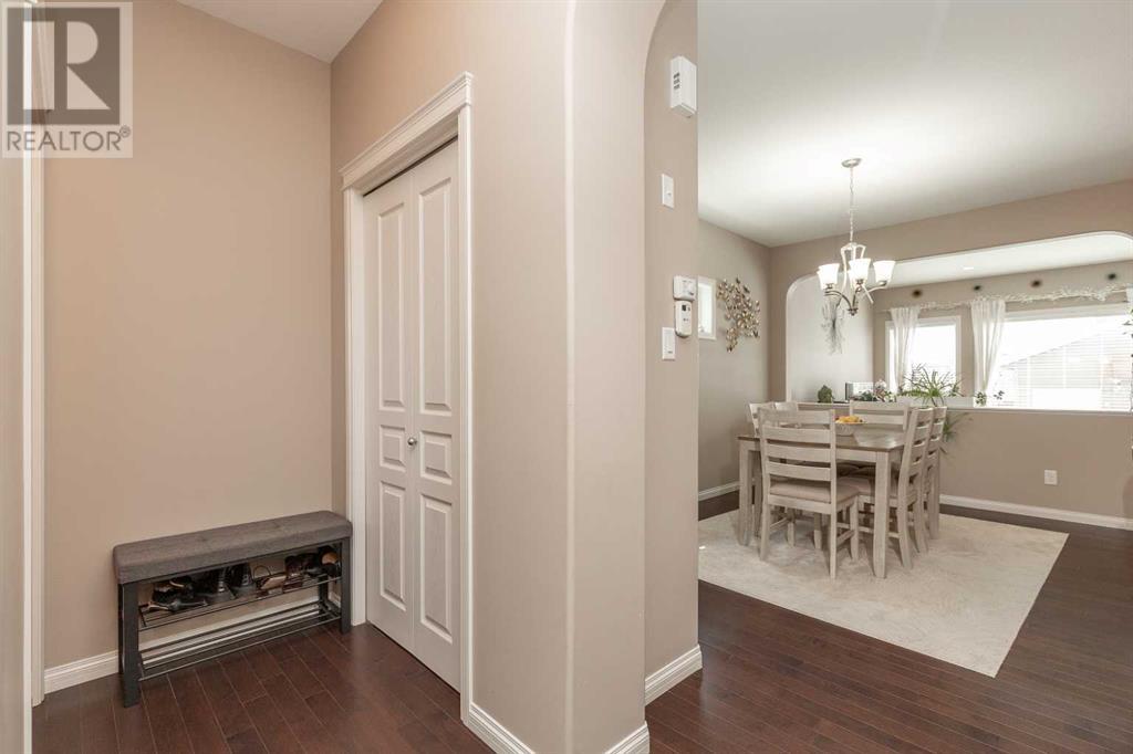 554 Keystone Chase W, Lethbridge, Alberta  T1J 5E6 - Photo 3 - A2216740