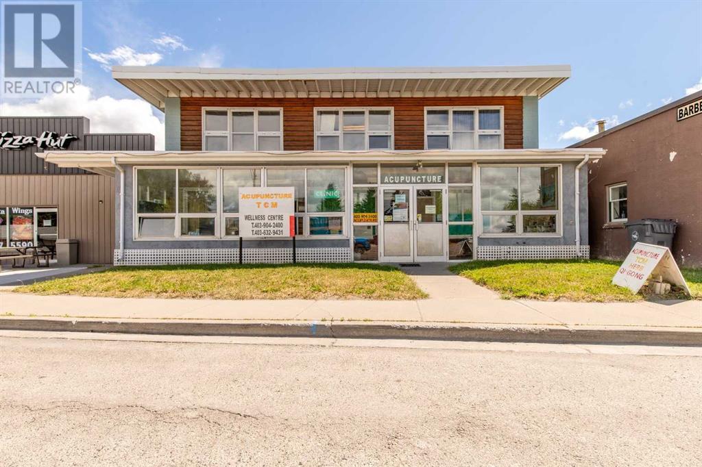 966 Main Street, Pincher Creek, Alberta