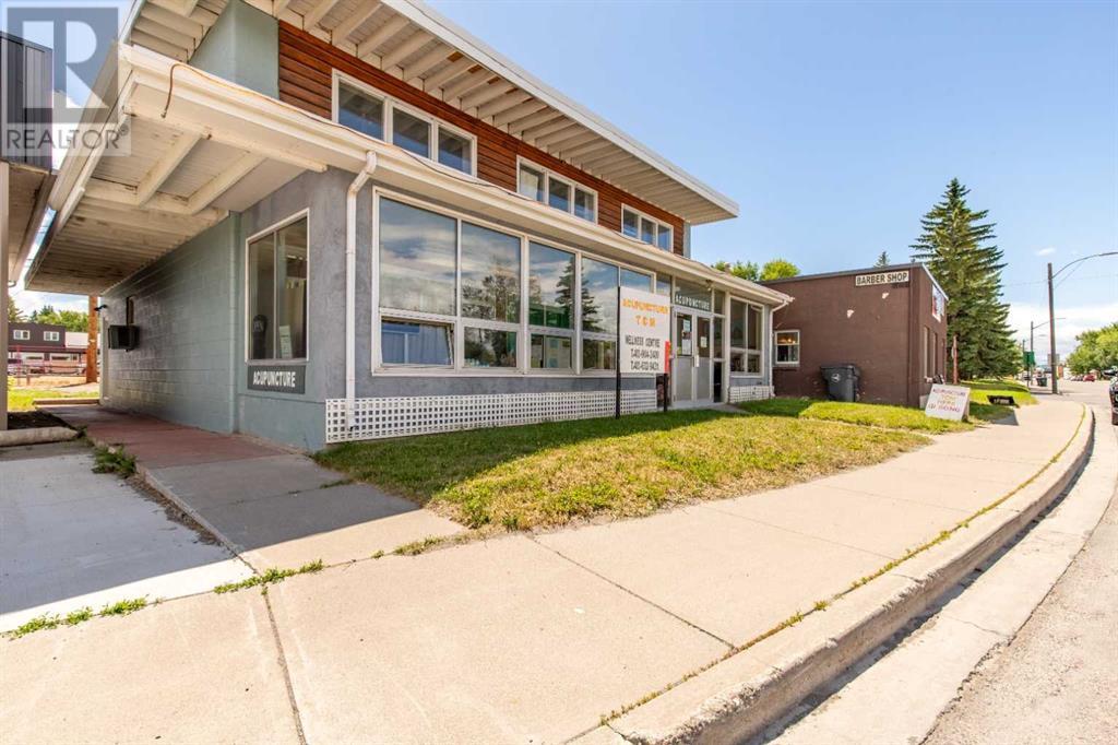 966 Main Street, Pincher Creek, Alberta  T0K 1W0 - Photo 2 - A2196010