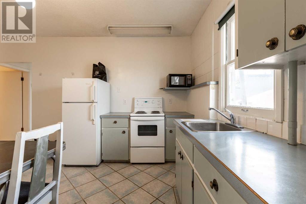 966 Main Street, Pincher Creek, Alberta  T0K 1W0 - Photo 27 - A2196010