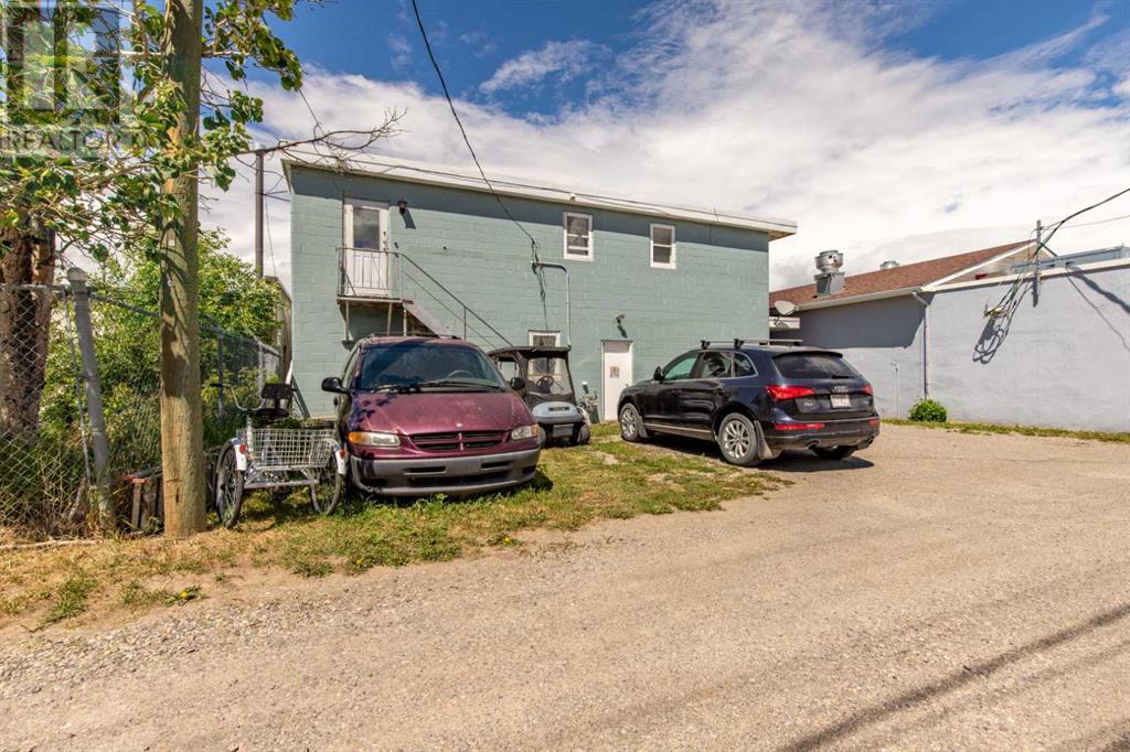 966 Main Street, Pincher Creek, Alberta  T0K 1W0 - Photo 40 - A2196010