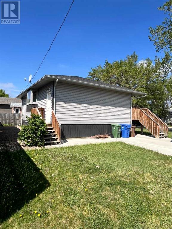 5124 42 Avenue, Taber, Alberta  T1G 1X3 - Photo 2 - A2212392