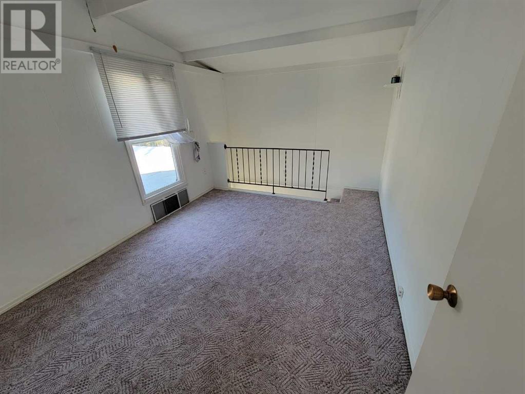137 14 Street N, Lethbridge, Alberta  T1H 2V6 - Photo 2 - A2166115