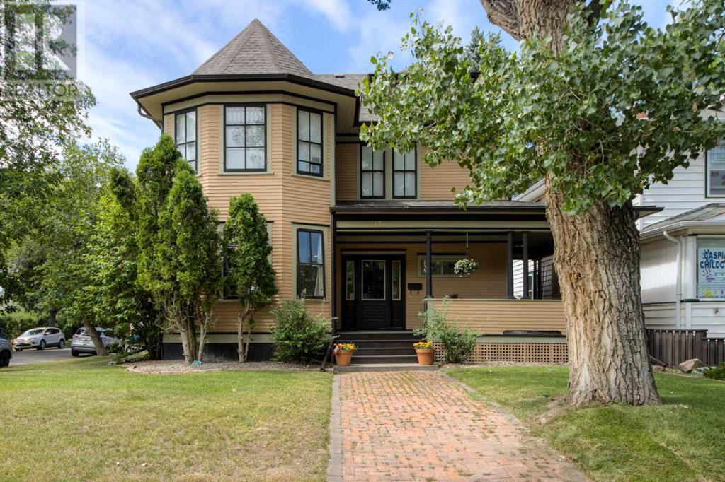 652 11 Street S, Lethbridge, Alberta