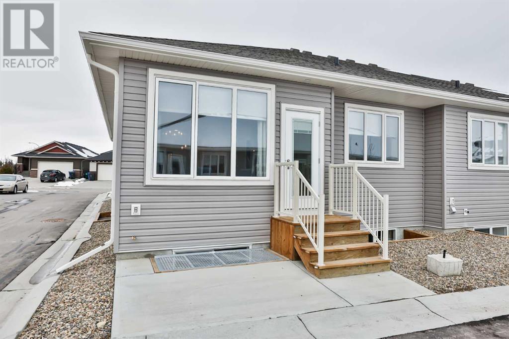 3, 14 Riverford Close W, Lethbridge, Alberta  T1K 8K8 - Photo 2 - A2061856