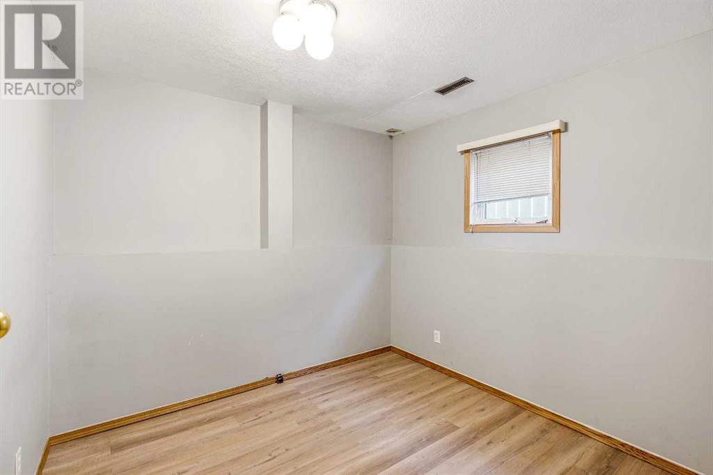 199 Mt Crandell Crescent W, Lethbridge, Alberta  T1K 6M2 - Photo 32 - A2229483