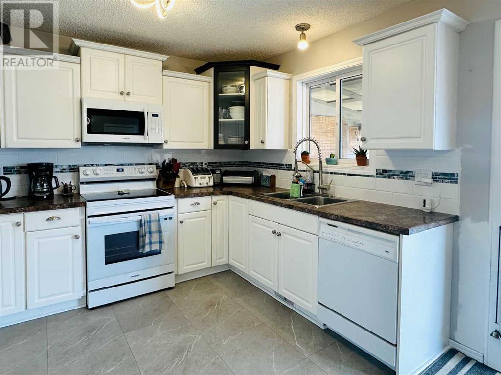 5615 46 Street, Taber, Alberta  T1G 1G9 - Photo 11 - A2210502