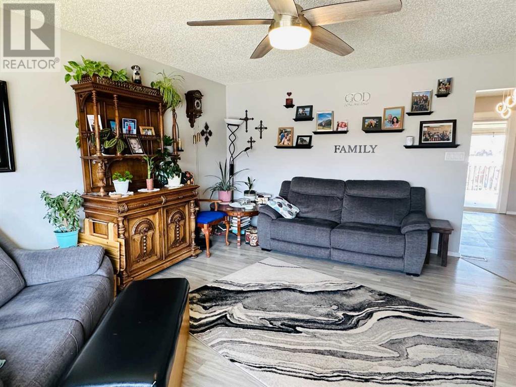 5615 46 Street, Taber, Alberta  T1G 1G9 - Photo 8 - A2210502