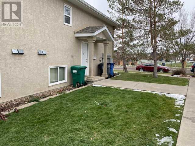 5, 5 Tartan Boulevard W, Lethbridge, Alberta  T1J 5Y5 - Photo 3 - A2228289