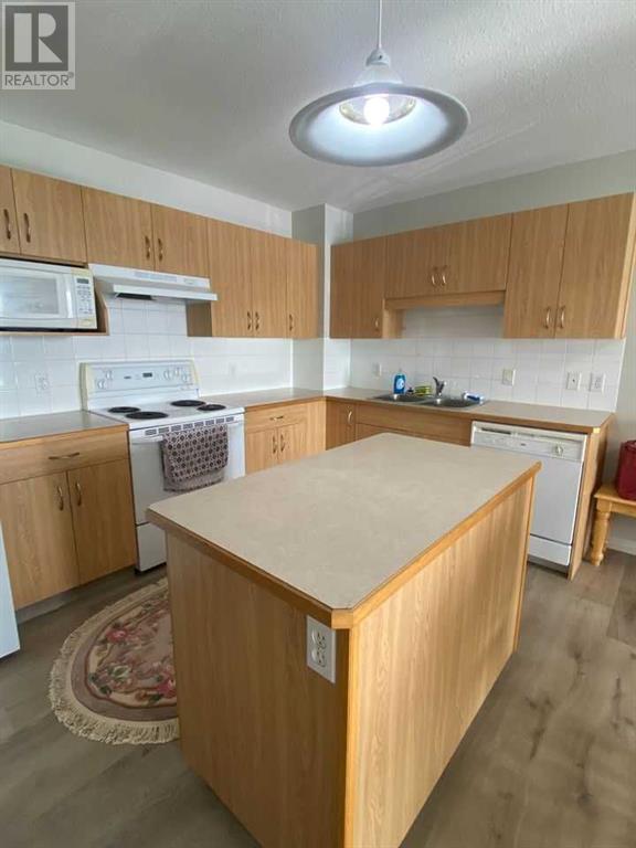 5, 5 Tartan Boulevard W, Lethbridge, Alberta  T1J 5Y5 - Photo 8 - A2228289