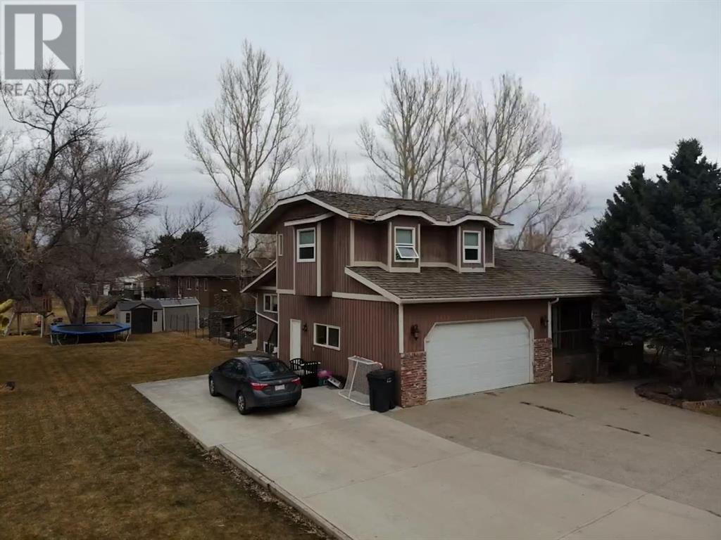 182 S 3 Street E, Magrath, Alberta  T0K 1J0 - Photo 2 - A2205800