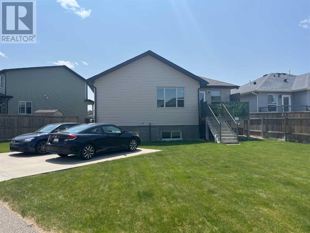 511 Mt. Sundance Place W, Lethbridge, Alberta  T1J 5H9 - Photo 2 - A2226010