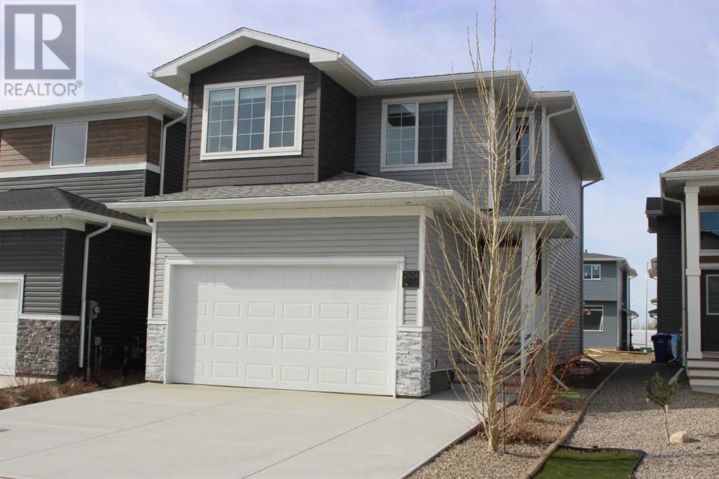 2604 45 Street S, Lethbridge, Alberta