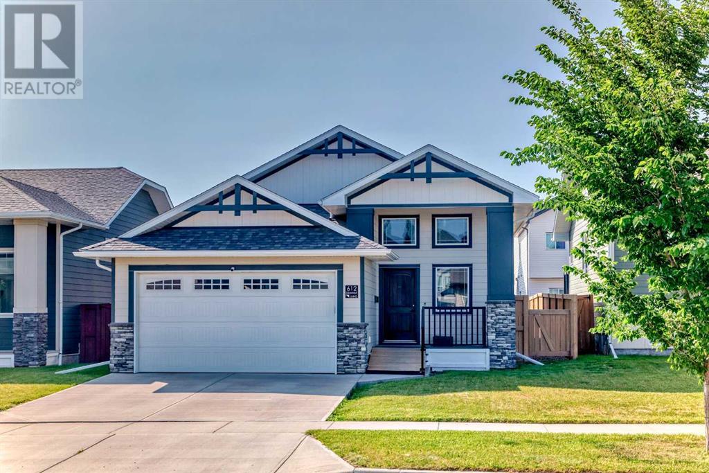 612 Aquitania Boulevard W, Lethbridge, Alberta  T1J 5G5 - Photo 1 - A2230894