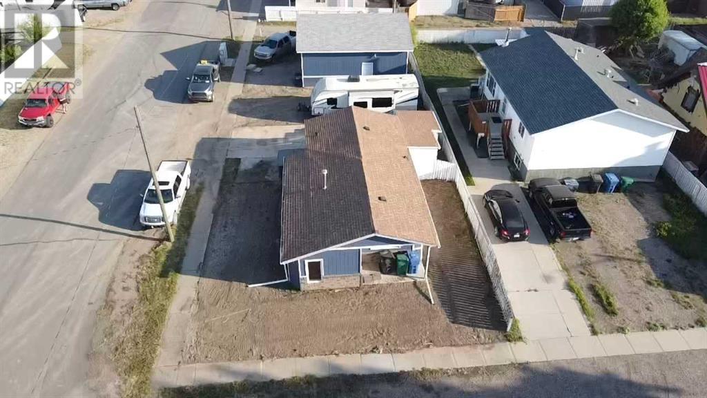 1138 42 Avenue N, Lethbridge, Alberta  T1H 6B2 - Photo 2 - A2229638