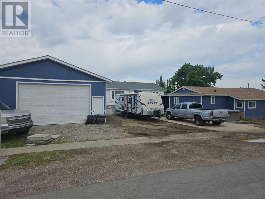 1138 42 Avenue N, Lethbridge, Alberta  T1H 6B2 - Photo 4 - A2229638