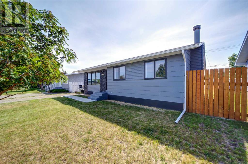 340 Canyon Drive, Pincher Creek, Alberta  T0K 1W0 - Photo 2 - A2228864
