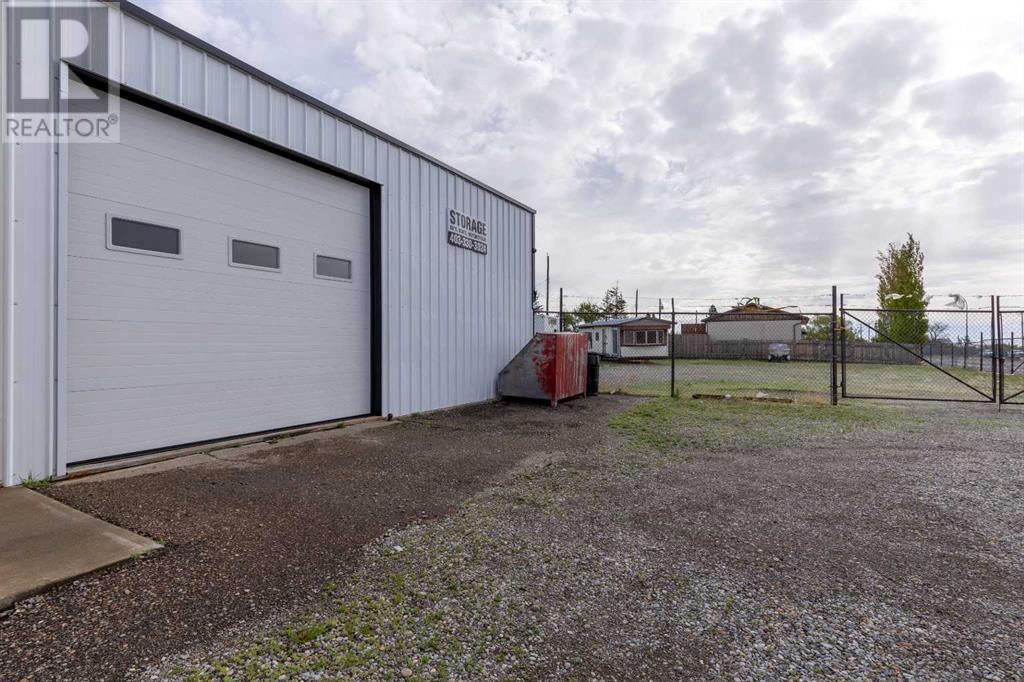 201 & 215 15 Street, Fort Macleod, Alberta  T0L 0Z0 - Photo 5 - A2221719