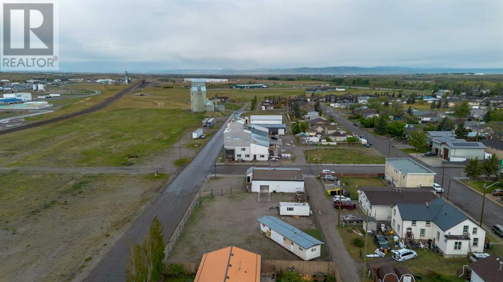 201 & 215 15 Street, Fort Macleod, Alberta  T0L 0Z0 - Photo 31 - A2221719