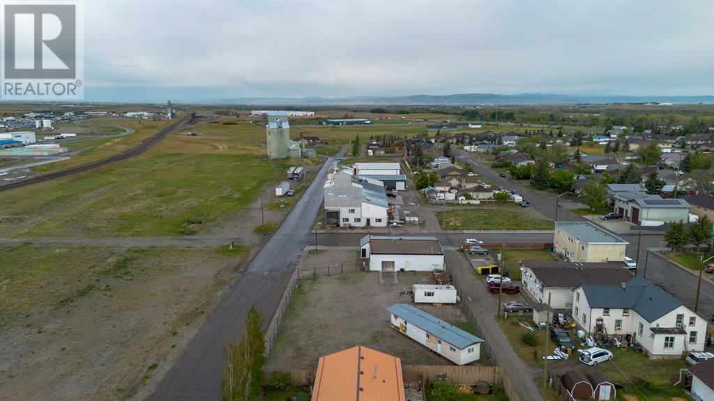 201 & 215 15 Street, Fort Macleod, Alberta  T0L 0Z0 - Photo 32 - A2221719