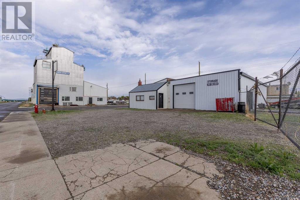 201 & 215 15 Street, Fort Macleod, Alberta