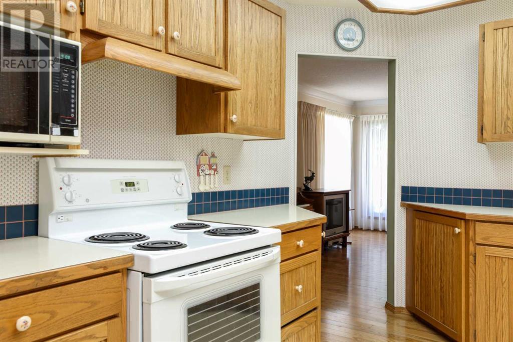 90 Tudor Crescent S, Lethbridge, Alberta  T1K 5C8 - Photo 18 - A2226364