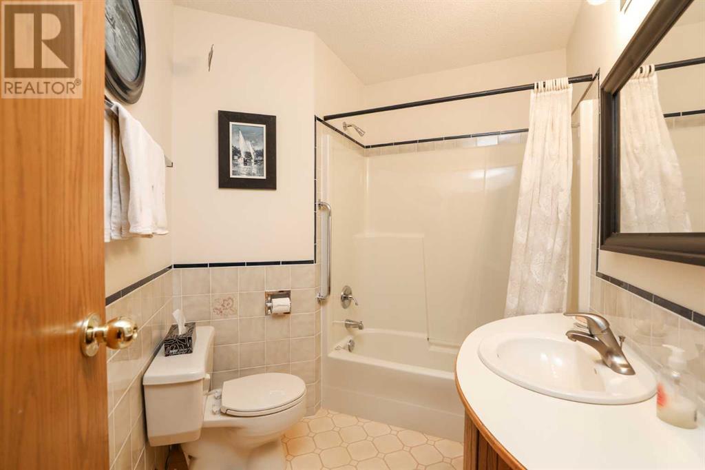 90 Tudor Crescent S, Lethbridge, Alberta  T1K 5C8 - Photo 25 - A2226364