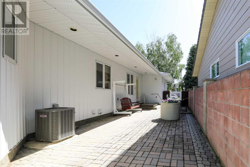 90 Tudor Crescent S, Lethbridge, Alberta  T1K 5C8 - Photo 44 - A2226364