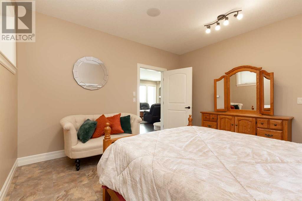 969 Canyonview Place W, Lethbridge, Alberta  T1K 5R9 - Photo 30 - A2233589