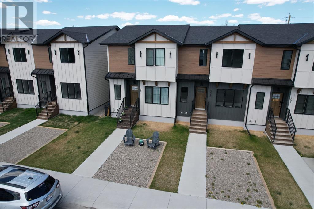 357 9 Street, Fort Macleod, Alberta