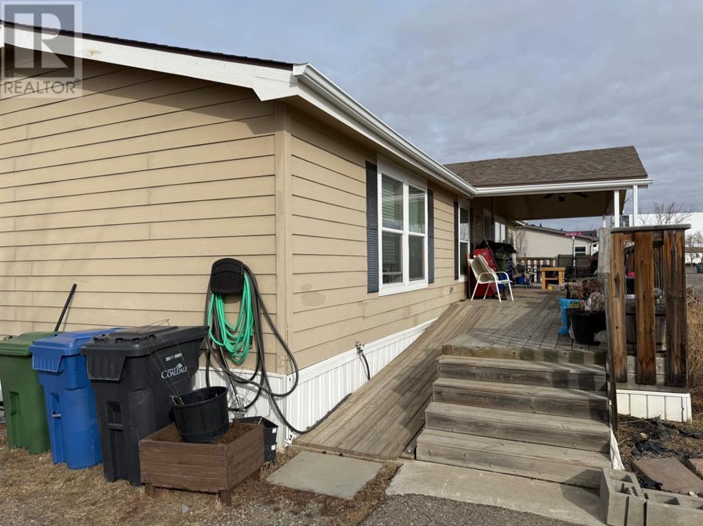 414 Conductor Boulevard, Coaldale, Alberta  T1M 1P8 - Photo 3 - A2233735