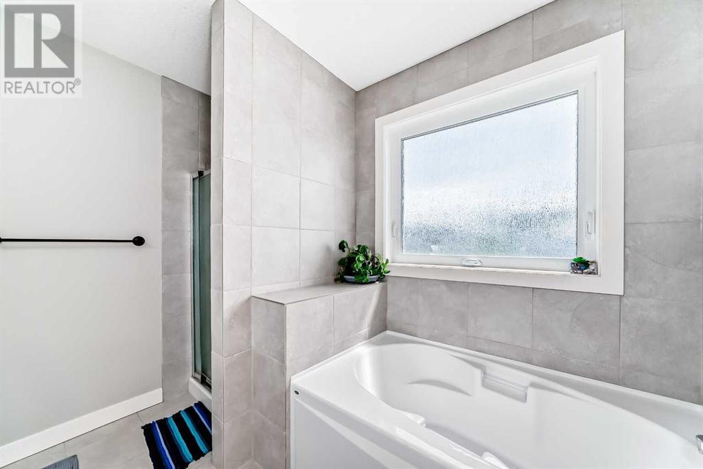 636 Aquitania Boulevard W, Lethbridge, Alberta  T1J 5G5 - Photo 21 - A2218706