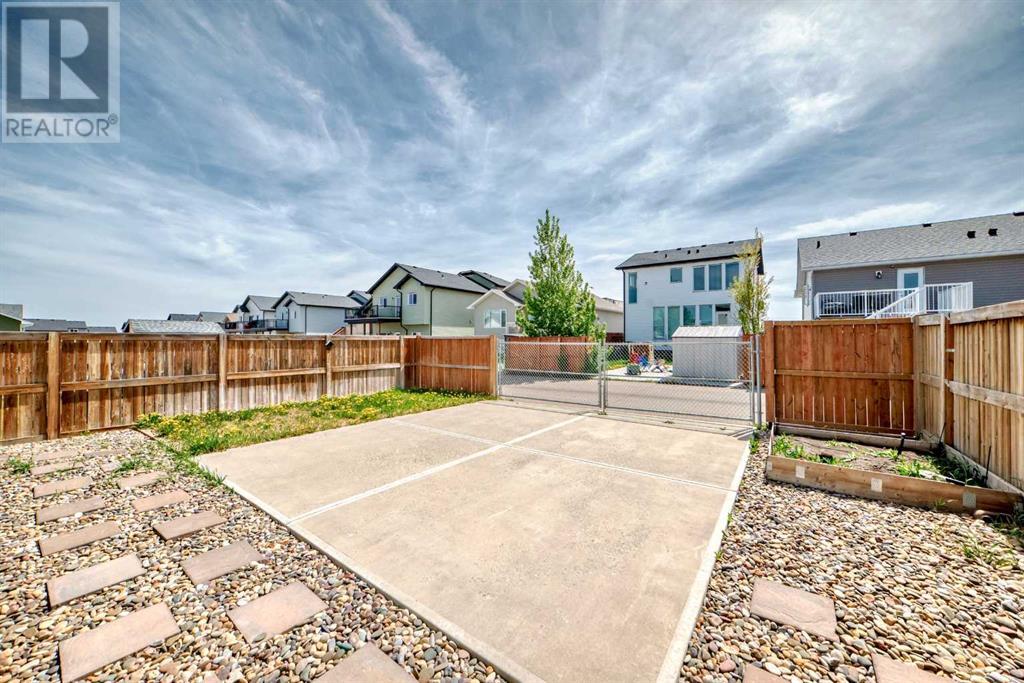 636 Aquitania Boulevard W, Lethbridge, Alberta  T1J 5G5 - Photo 37 - A2218706