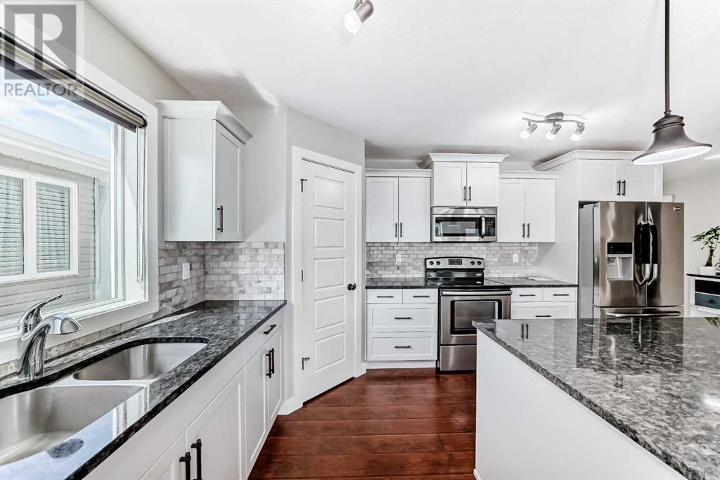 636 Aquitania Boulevard W, Lethbridge, Alberta  T1J 5G5 - Photo 10 - A2218706