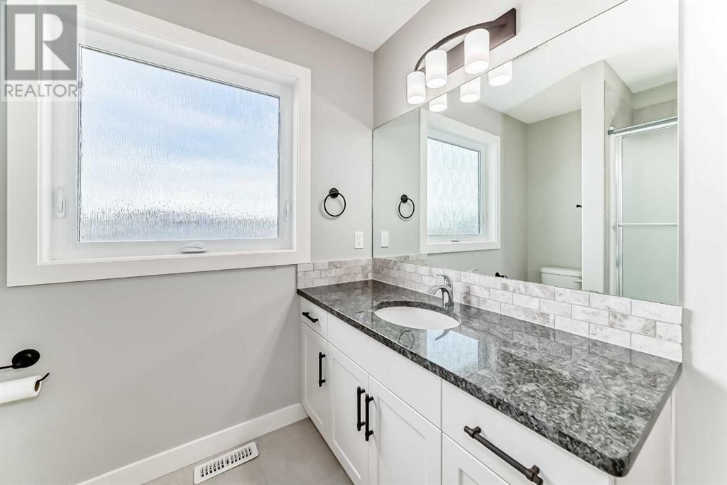 636 Aquitania Boulevard W, Lethbridge, Alberta  T1J 5G5 - Photo 29 - A2218706