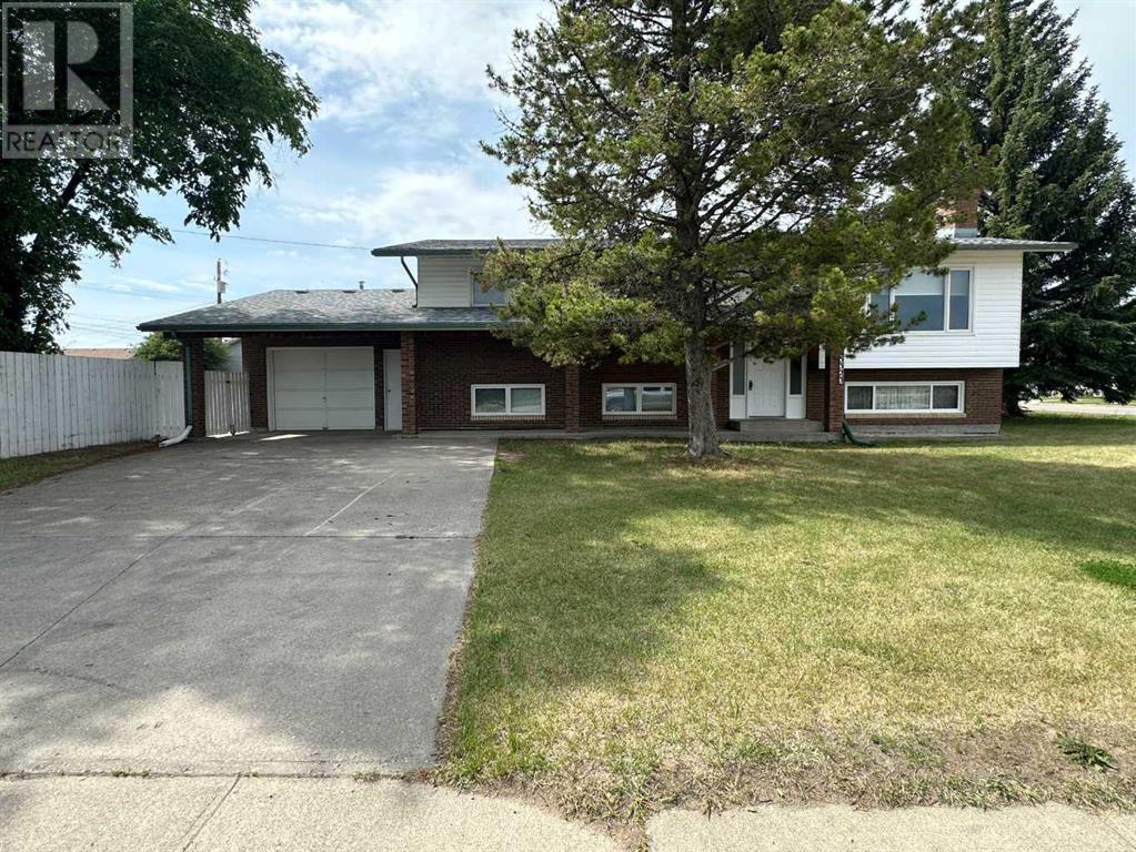 5323 56 Street, Taber, Alberta