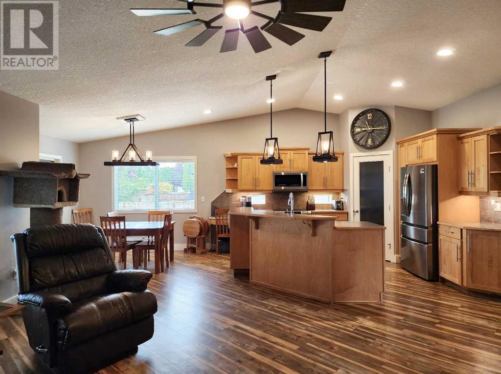 11 Link Spur, Claresholm, Alberta