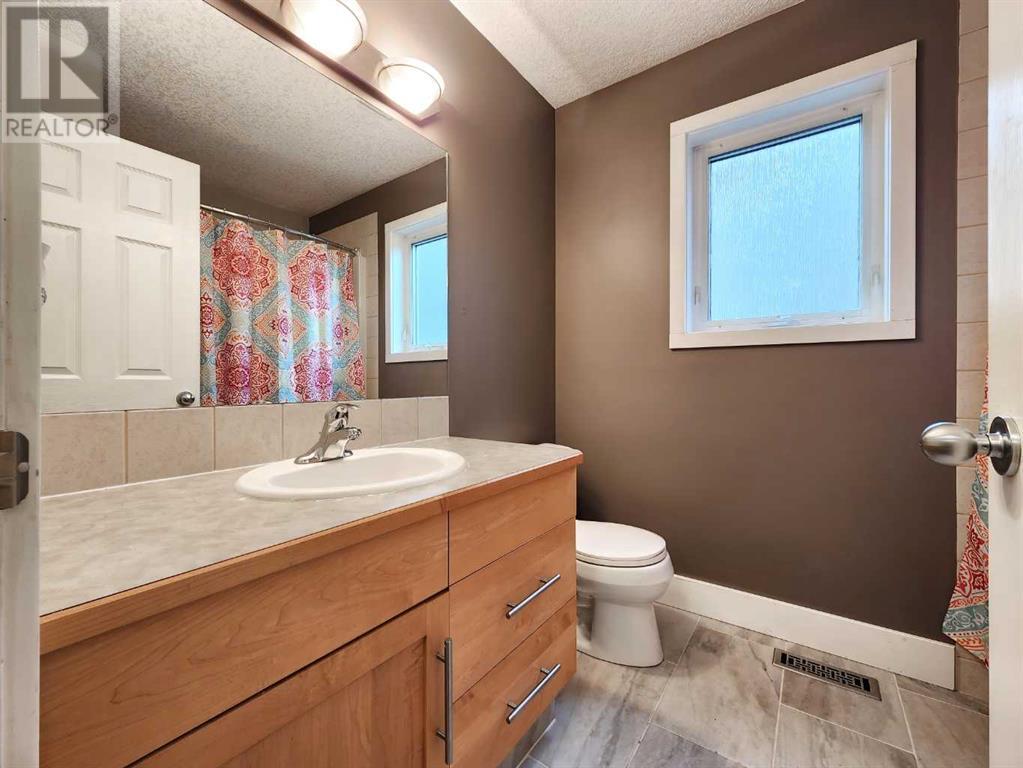 11 Link Spur, Claresholm, Alberta  T0L 0T0 - Photo 27 - A2197770