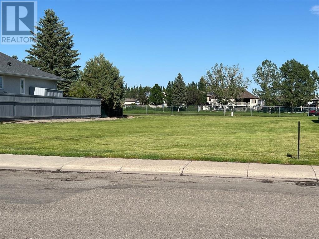 105 Fairway Drive, Coaldale, Alberta