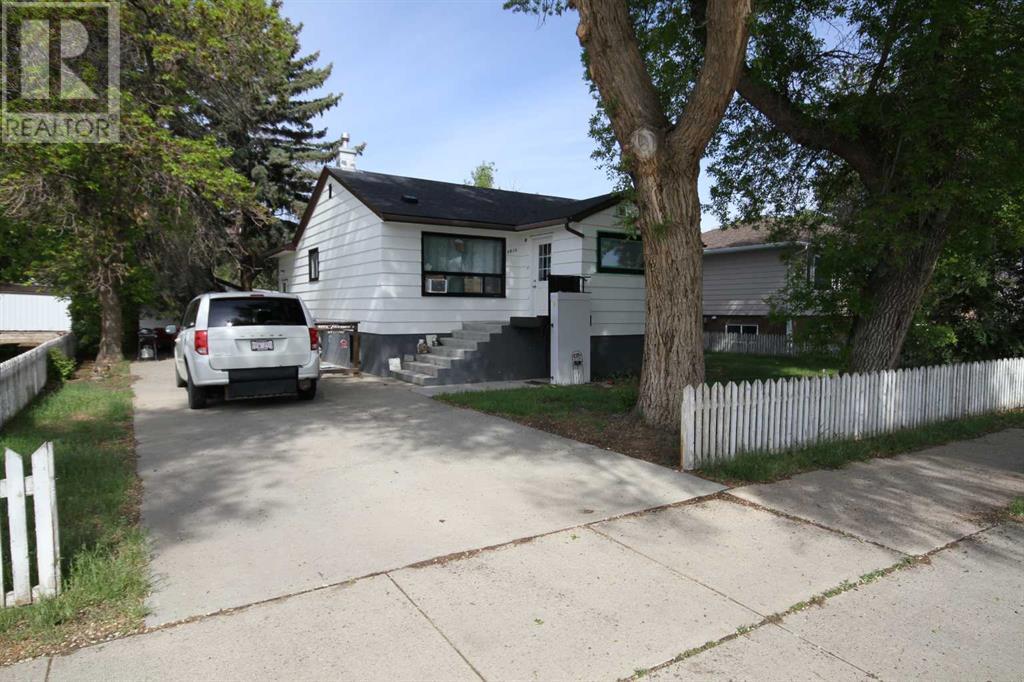 5810 52 Street, Taber, Alberta