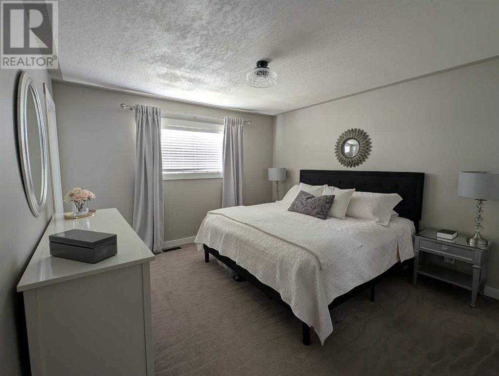 230 E 2 Avenue N, Magrath, Alberta  T0K 1J0 - Photo 5 - A2227828