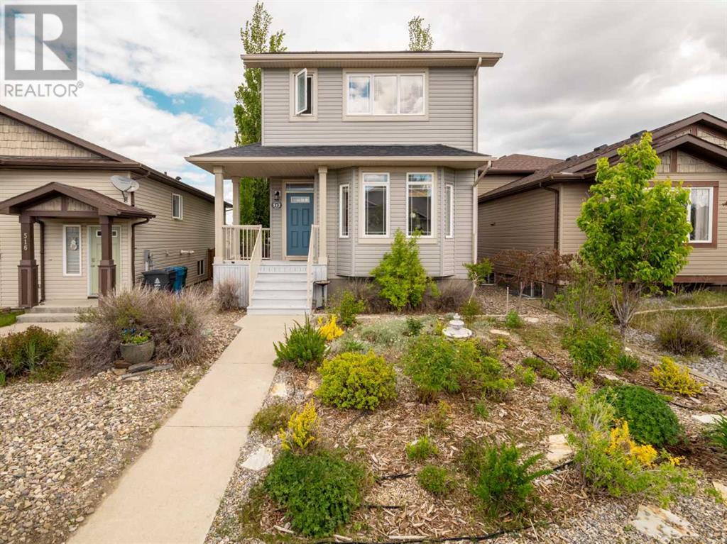 512 Silkstone Crescent W, Lethbridge, Alberta