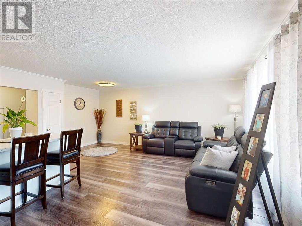 345 17th Street, Fort Macleod, Alberta  T0L 0Z0 - Photo 2 - A2228694