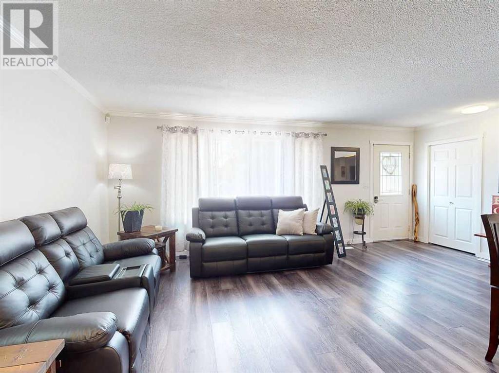 345 17th Street, Fort Macleod, Alberta  T0L 0Z0 - Photo 3 - A2228694