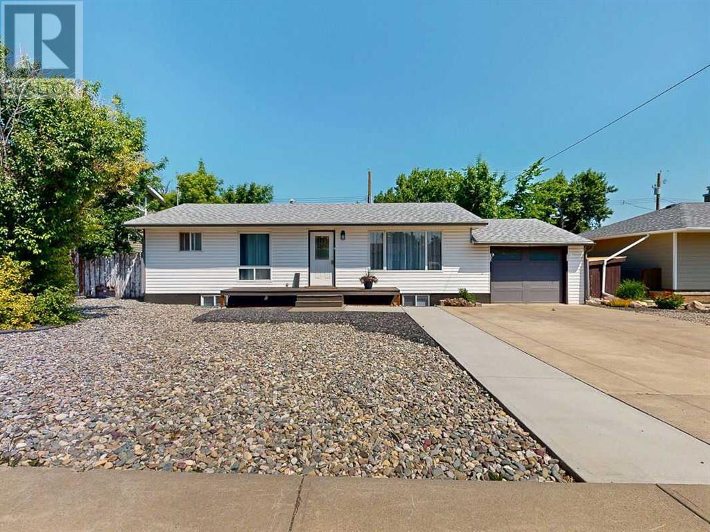 345 17th Street, Fort Macleod, Alberta
